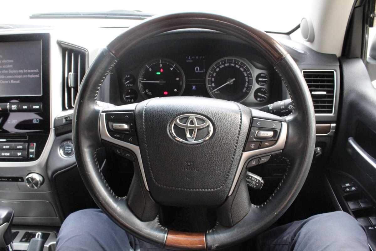 2016 Toyota Landcruiser Sahara VDJ200R