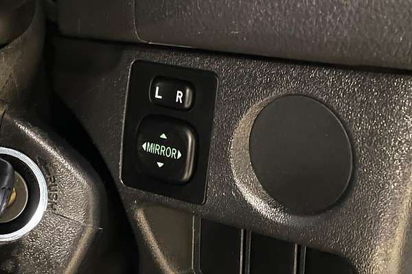 2018 Toyota Hiace Commuter KDH223R ELWB High Roof