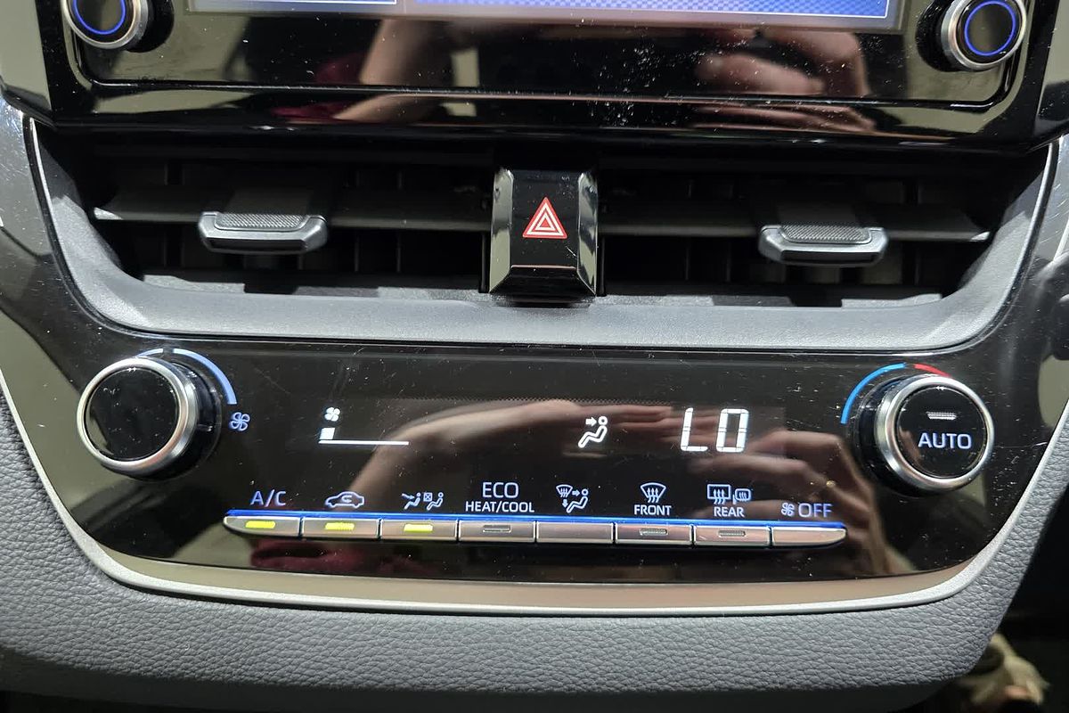 2021 Toyota Corolla Ascent Sport Hybrid ZWE211R