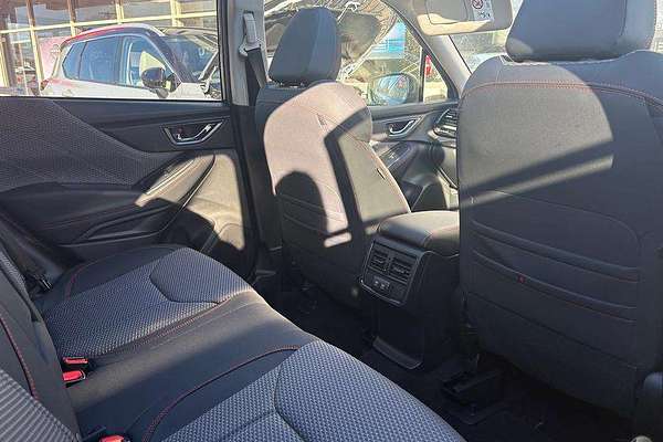 2024 Subaru Forester 2.5i Sport S5