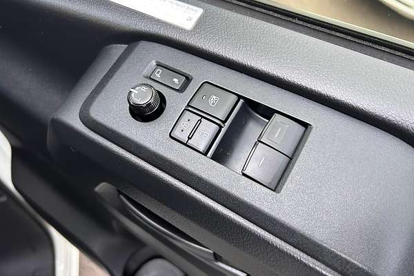 2024 Toyota Hiace GDH300R LWB