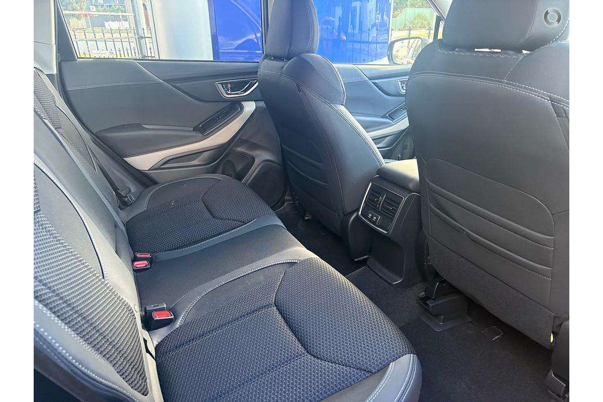 2024 Subaru Forester 2.5i Premium S5