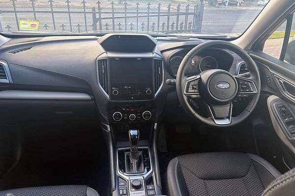 2024 Subaru Forester 2.5i Premium S5