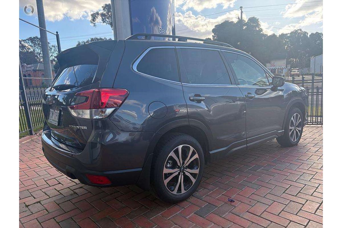 2024 Subaru Forester 2.5i Premium S5
