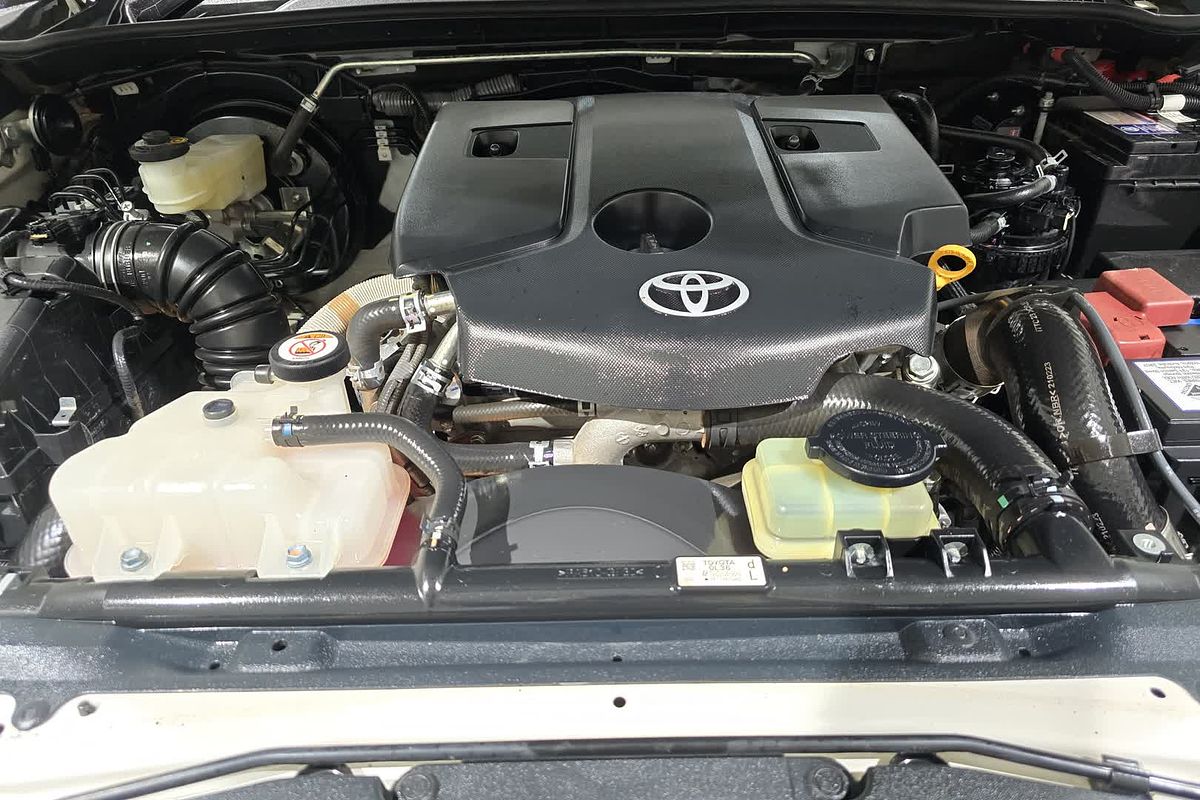 2021 Toyota Hilux Hilux 4x4 SR 2.8L T Diesel Automatic Double Cab GUN126R 4X4