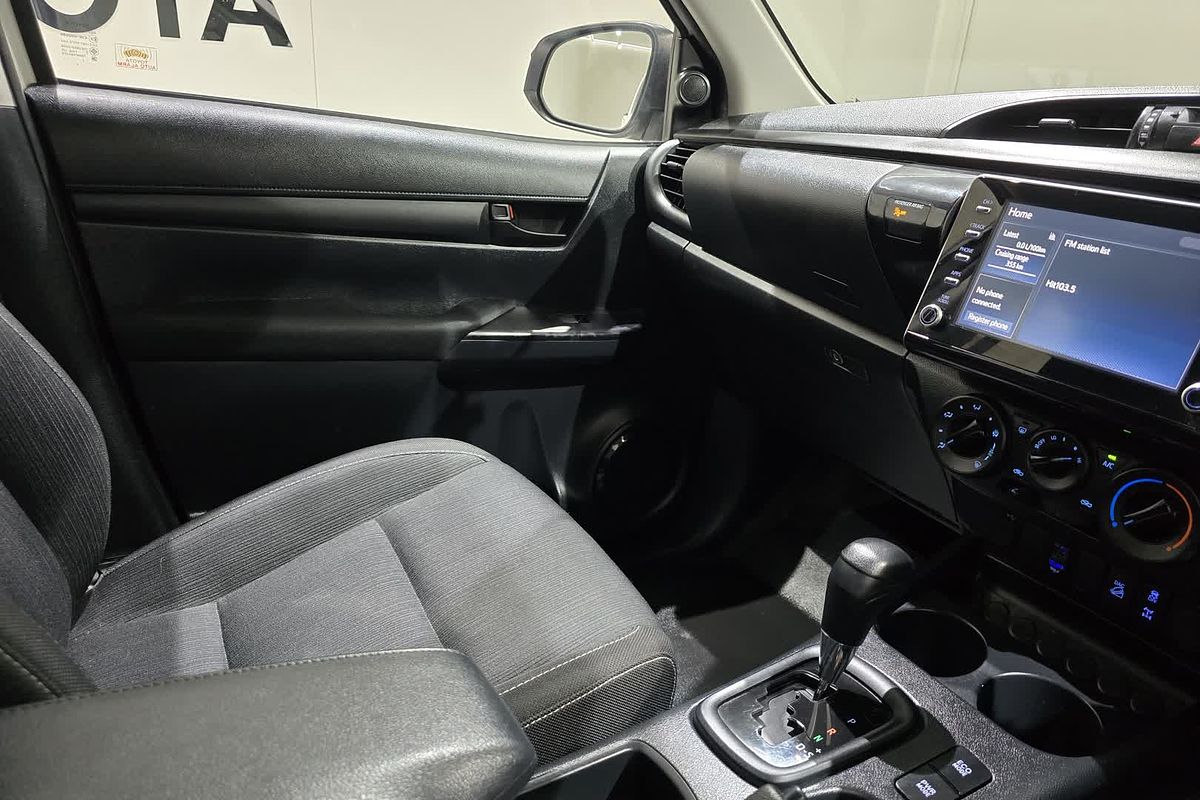2021 Toyota Hilux Hilux 4x4 SR 2.8L T Diesel Automatic Double Cab GUN126R 4X4