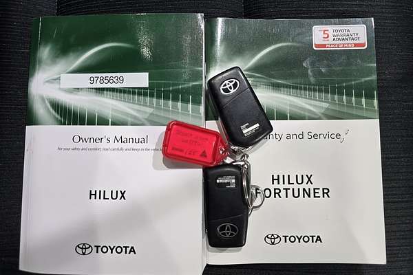 2021 Toyota Hilux Hilux 4x4 SR 2.8L T Diesel Automatic Double Cab GUN126R 4X4