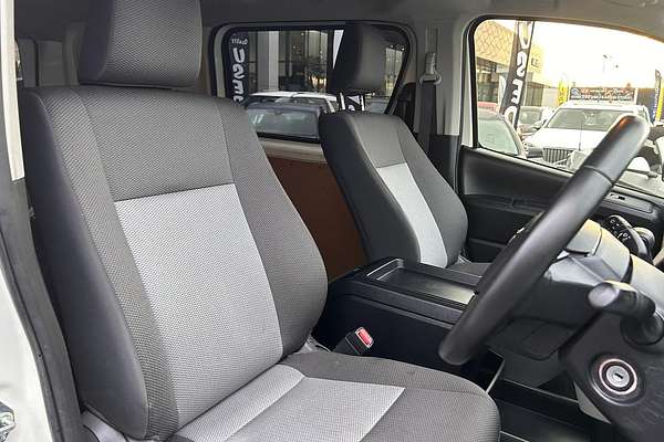 2024 Toyota Hiace GDH300R LWB