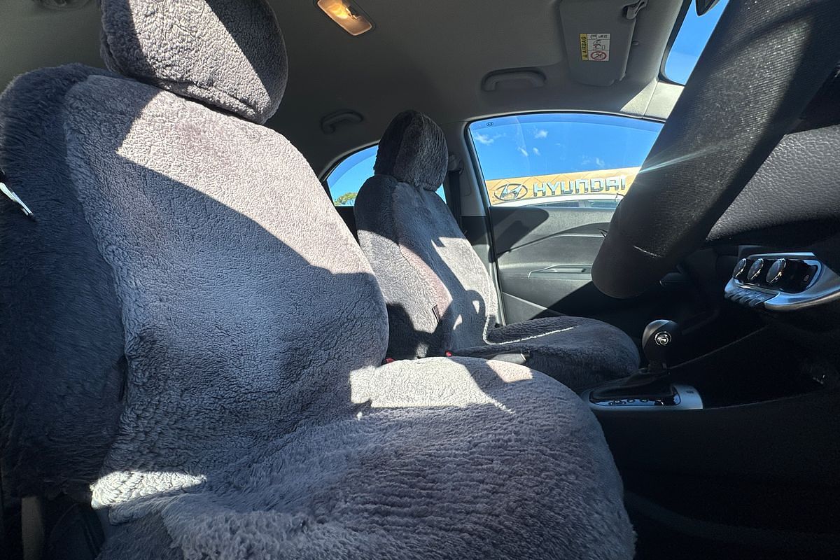 2014 Kia Rio S UB