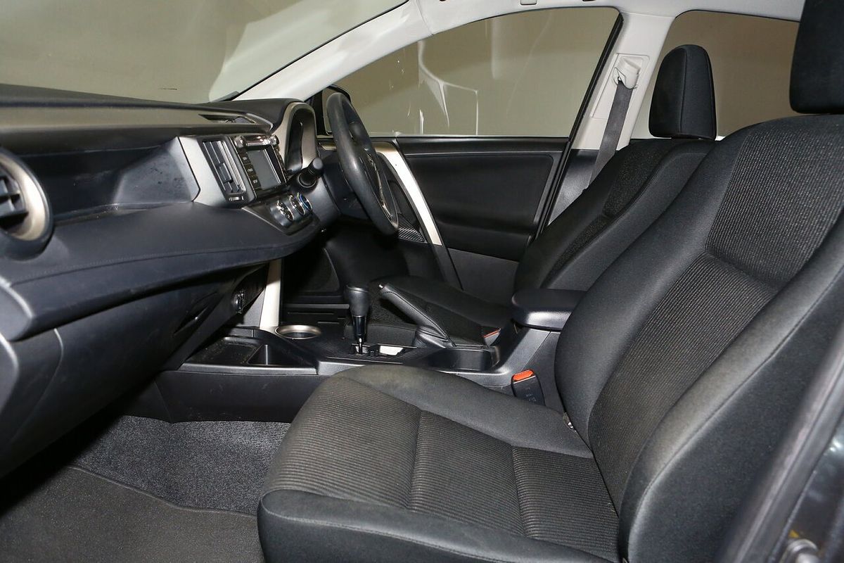 2015 Toyota RAV4 GX ZSA42R