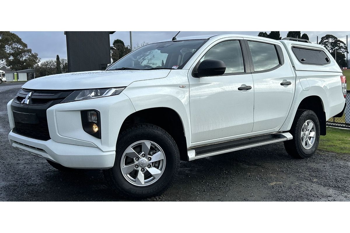 2022 Mitsubishi Triton GLX+ MR 4X4