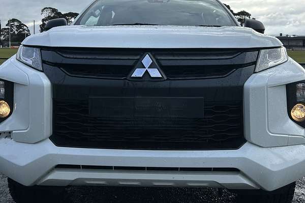 2022 Mitsubishi Triton GLX+ MR 4X4