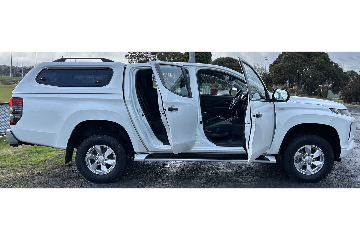 2022 Mitsubishi Triton GLX+ MR 4X4