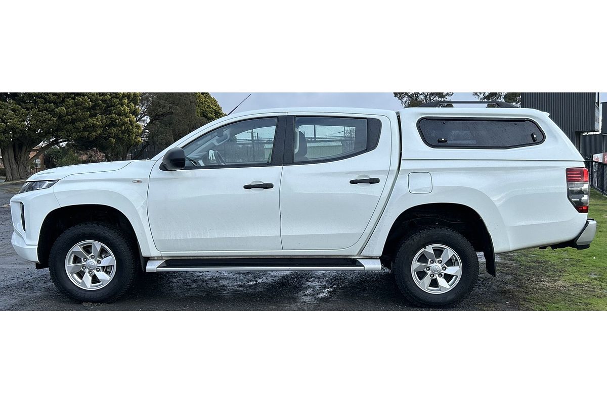2022 Mitsubishi Triton GLX+ MR 4X4