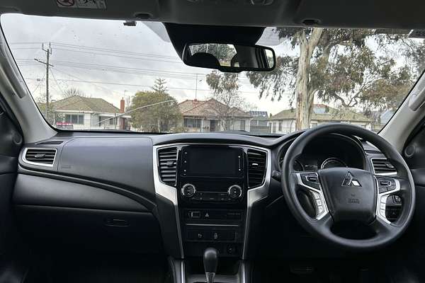 2022 Mitsubishi Triton GLX+ MR 4X4