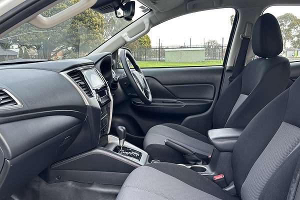 2022 Mitsubishi Triton GLX+ MR 4X4