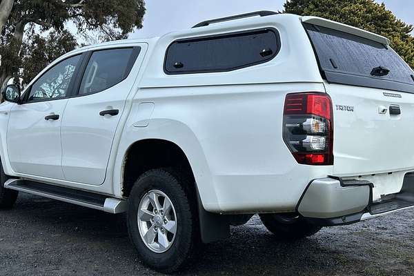 2022 Mitsubishi Triton GLX+ MR 4X4