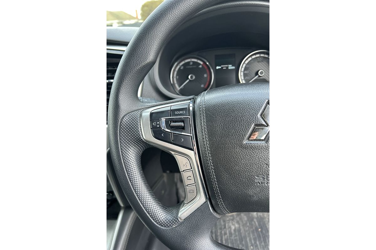 2022 Mitsubishi Triton GLX+ MR 4X4