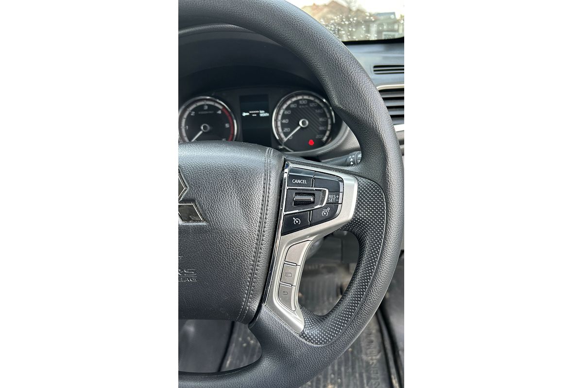 2022 Mitsubishi Triton GLX+ MR 4X4