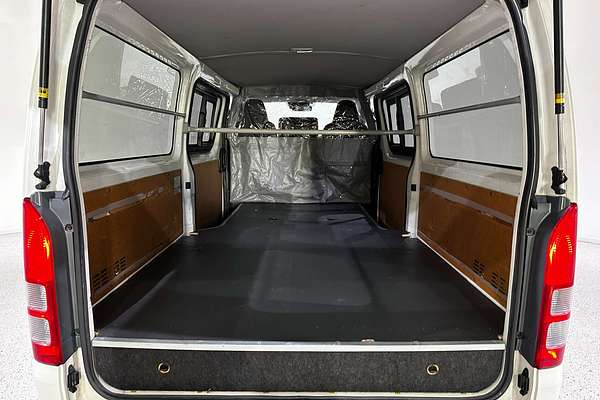 2019 Toyota Hiace TRH200V