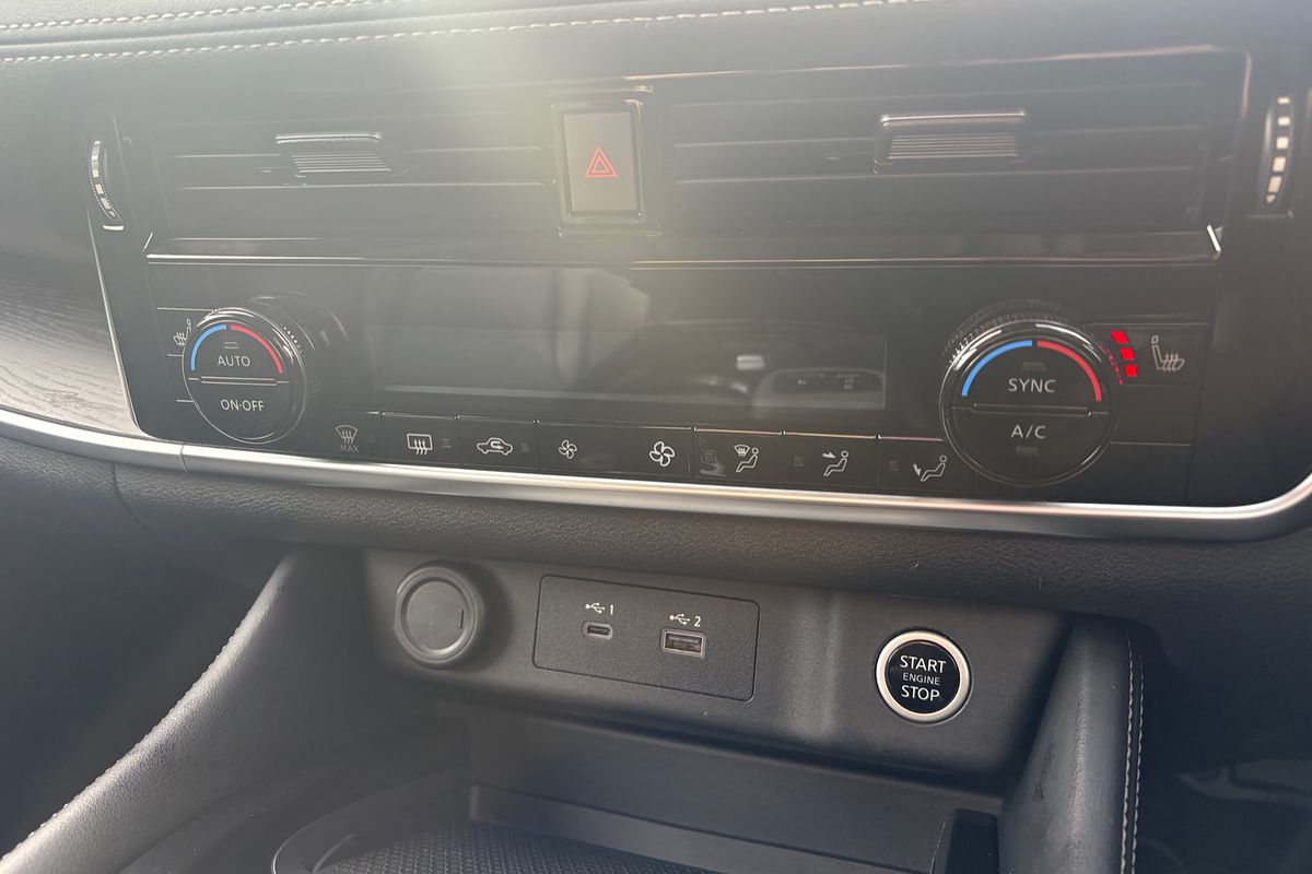 2024 Nissan X-TRAIL ST-L T33