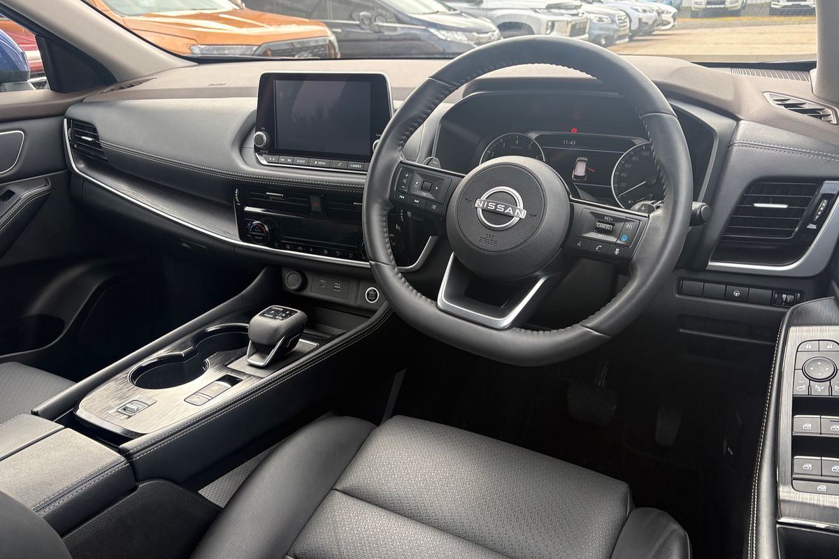 2024 Nissan X-TRAIL ST-L T33
