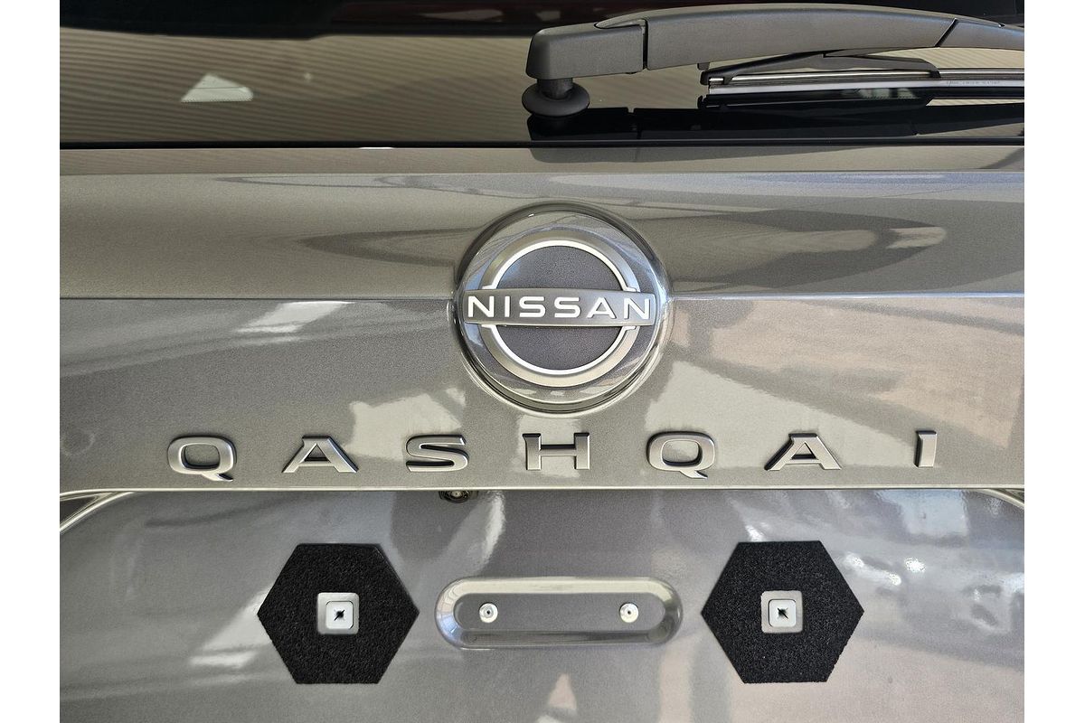 2025 Nissan QASHQAI Ti J12