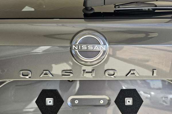 2025 Nissan QASHQAI Ti J12