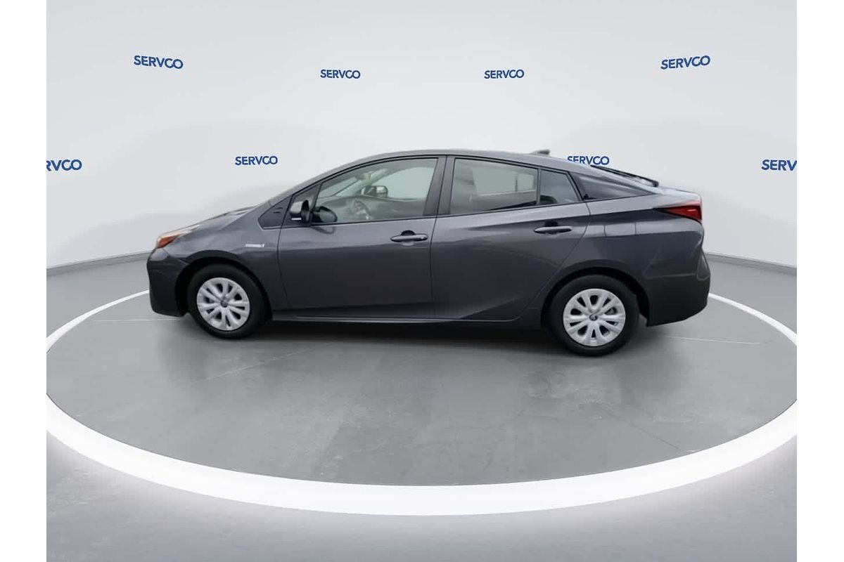 2022 Toyota Prius LE