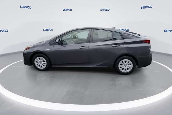 2022 Toyota Prius LE