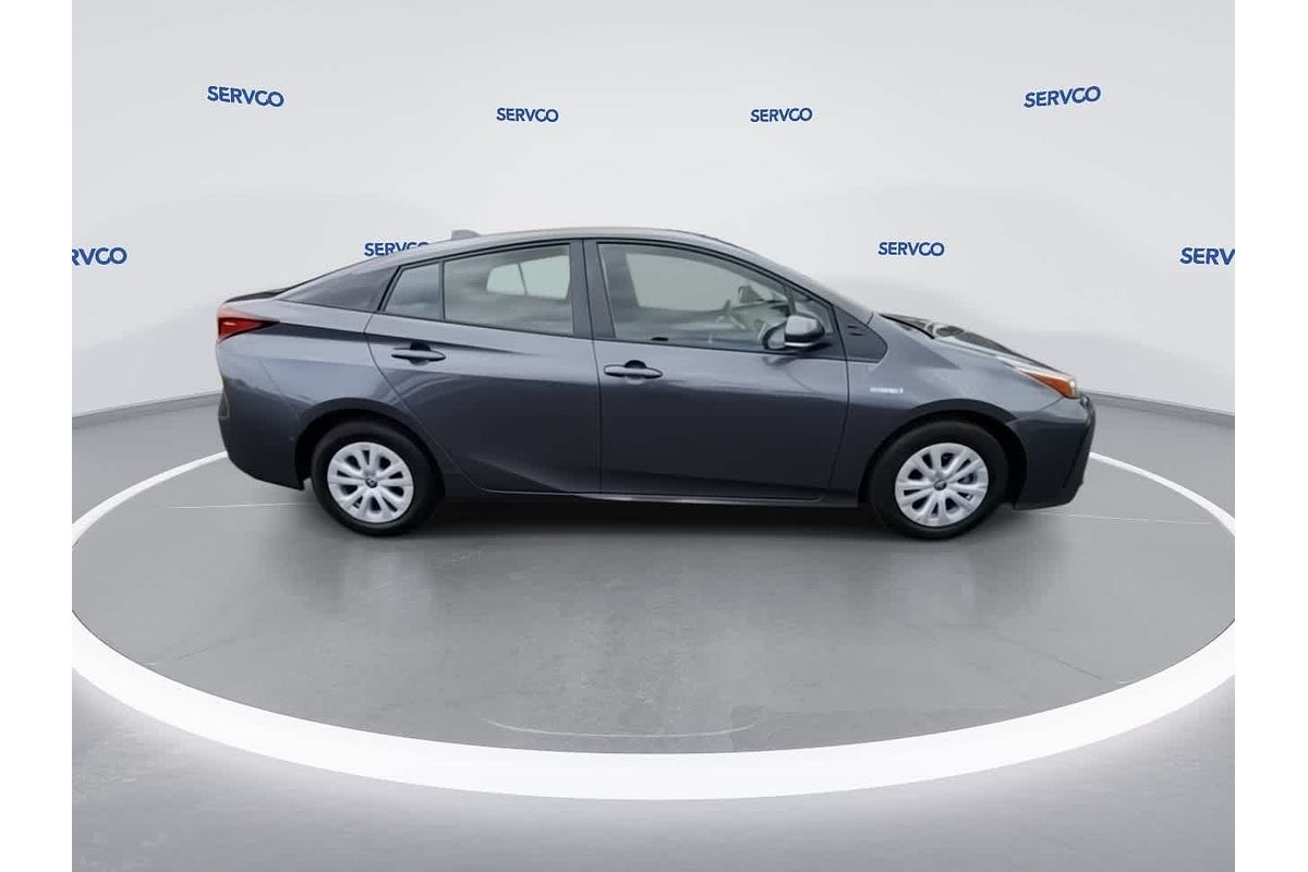 2022 Toyota Prius LE