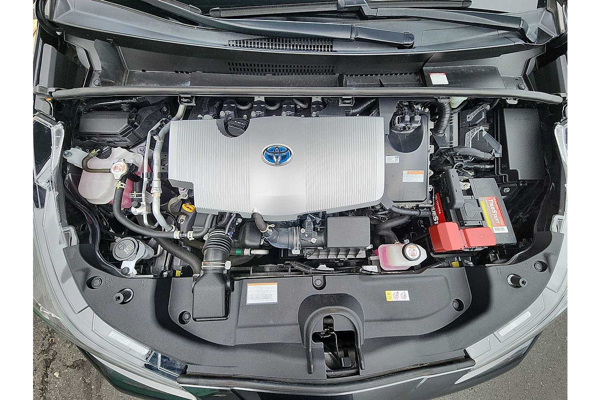 2022 Toyota Prius LE