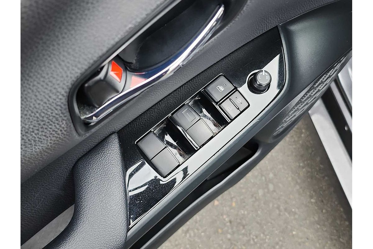 2022 Toyota Prius LE
