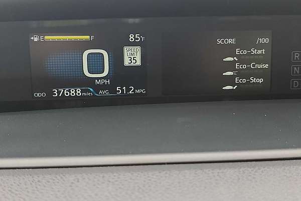 2022 Toyota Prius LE