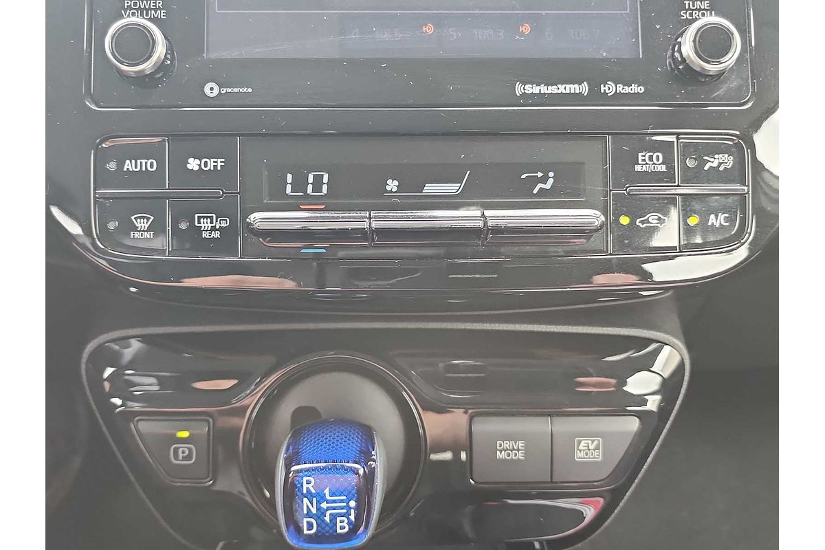 2022 Toyota Prius LE