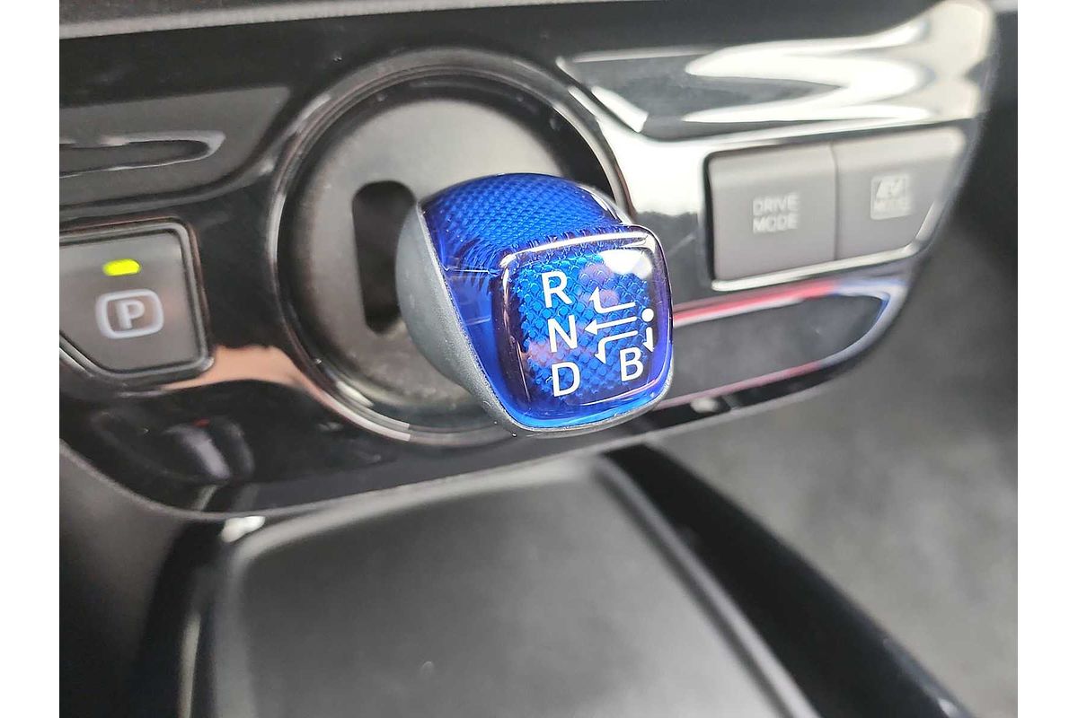 2022 Toyota Prius LE