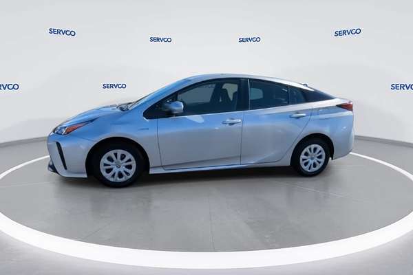 2021 Toyota Prius L Eco