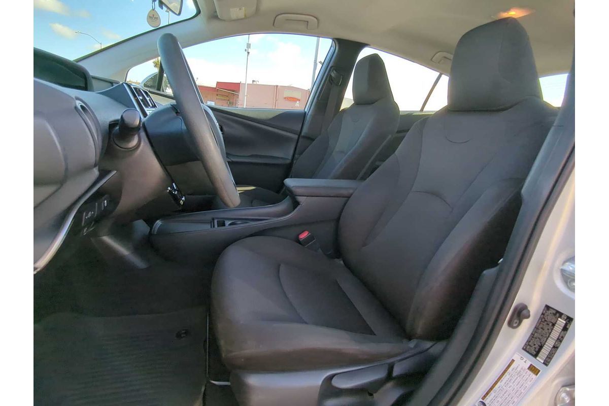 2021 Toyota Prius L Eco