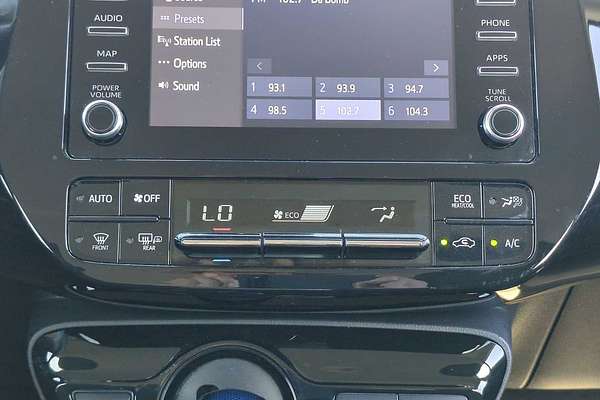 2021 Toyota Prius L Eco