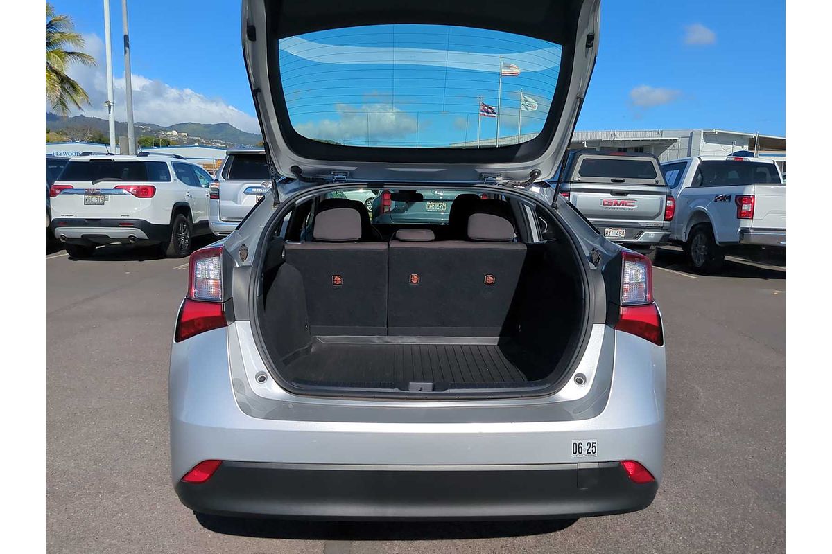 2021 Toyota Prius L Eco