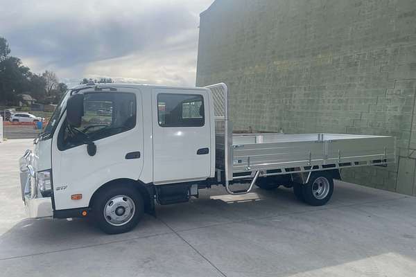 2025 Hino 300 Series 617 4x2