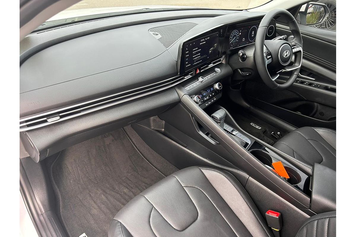 2024 Hyundai i30 Elite CN7.V2