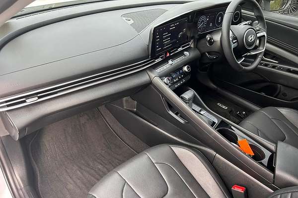 2024 Hyundai i30 Elite CN7.V2