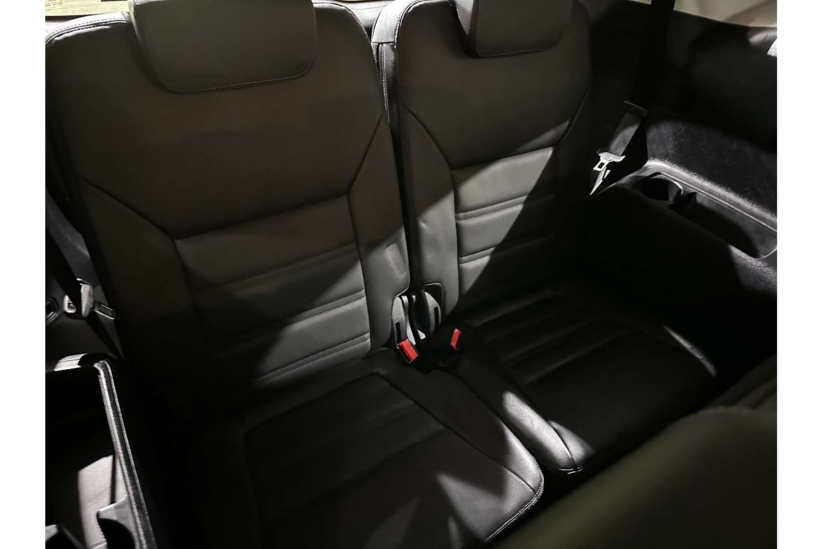 2016 Kia Sorento SLi UM