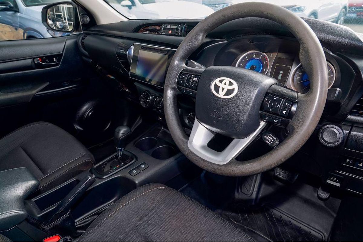 2020 Toyota Hilux SR GUN126R 4X4