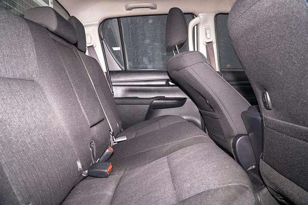 2021 Toyota Hilux SR GUN126R 4X4