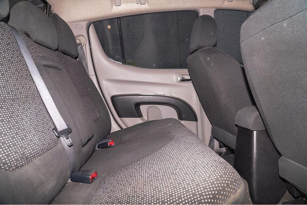 2010 Mitsubishi Triton GLX-R MN 4X4