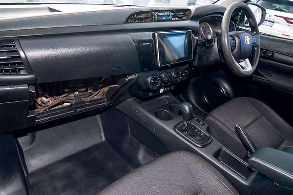 2020 Toyota Hilux SR GUN126R 4X4