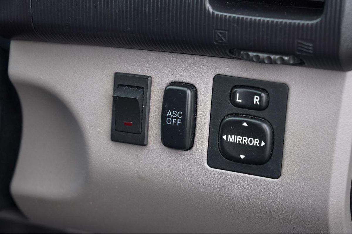 2010 Mitsubishi Triton GLX-R MN 4X4