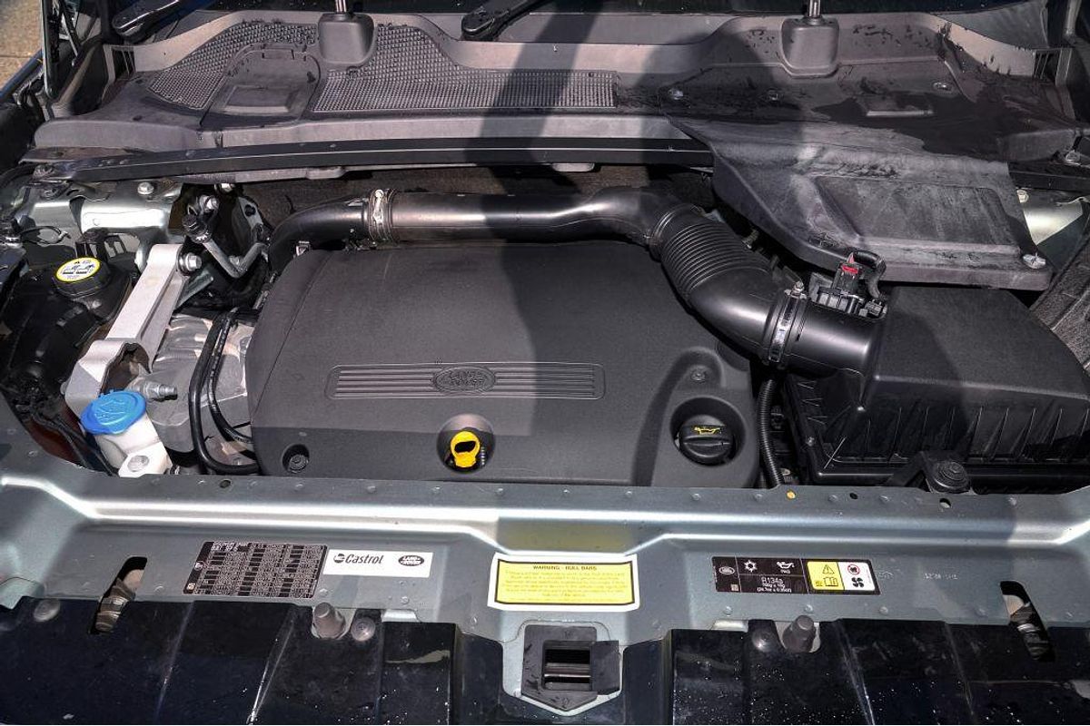 2015 Land Rover Discovery Sport SD4 HSE L550